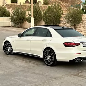 Mercedes-Benz E350 2021