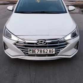 Hyundai Elantra 2019