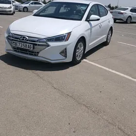 Hyundai Elantra 2019