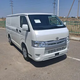 Toyota Hiace 2025