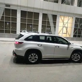 Toyota Highlander 2016