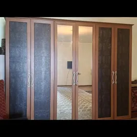 3 gapyly şkaf