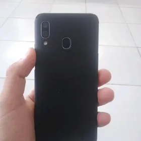 samsung a 40 4/64