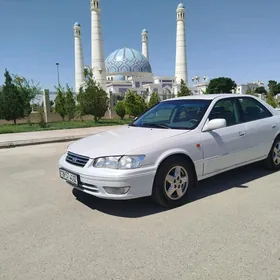 Toyota Camry 2000
