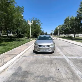 Toyota Camry 2017