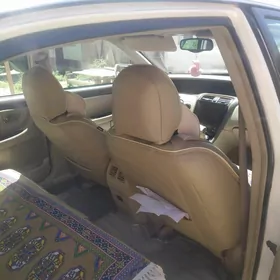 Toyota Avalon 2000