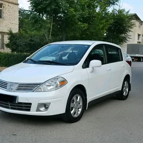 Nissan Versa 2010