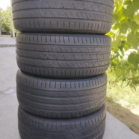 245 45 17