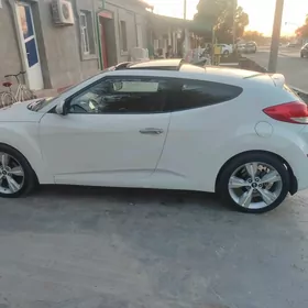 Hyundai Veloster 2013