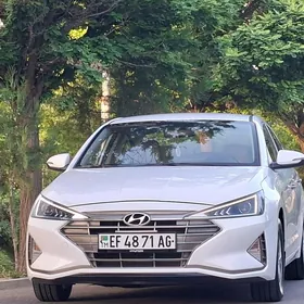 Hyundai Elantra 2019