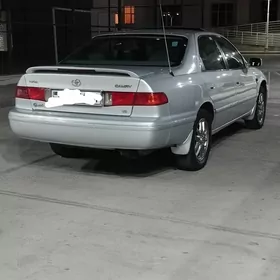 Toyota Camry 2000