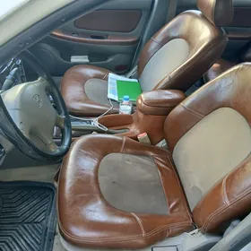 Hyundai Sonata 2000