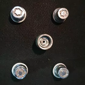 SEKRETKA BOLT