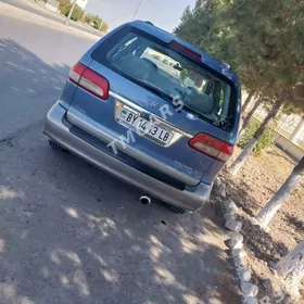 Toyota Sienna 2002