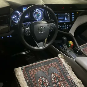 Toyota Camry 2020