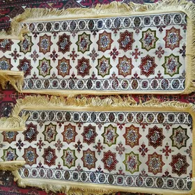 haly cehol
