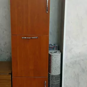 Шкаф