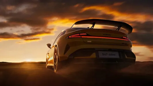 Xiaomi SU7 Ultra Nýurburgring ýaryş ýolunyň iň çalt üç awtoulagynyň hataryna girdi