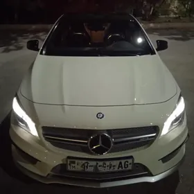 Mercedes-Benz CLA 2015