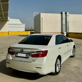 Toyota Camry 2014