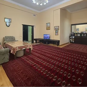 SOWETSKIY 2 Etaz 4 Kom 181 m2