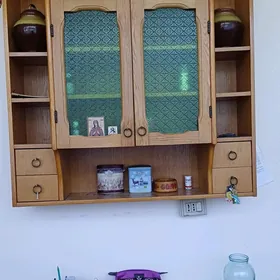 Кухонный гарнитур, дерево.