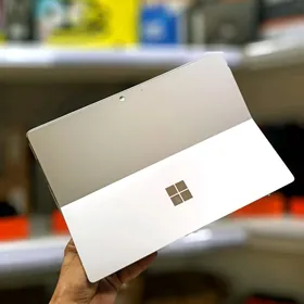 Surface Pro 11/ 16 RAM/ 512 SS