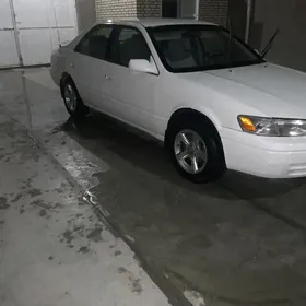 Toyota Camry 1997