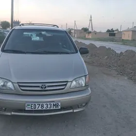 Toyota Sienna 2002
