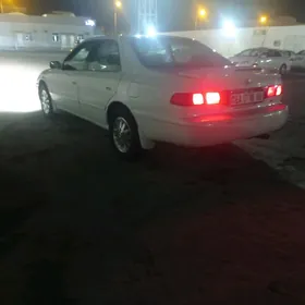 Toyota Camry 1998