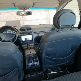Mercedes-Benz E320 2003