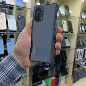POCO F 3