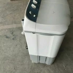 LG