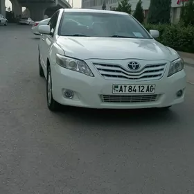 Toyota Camry 2011