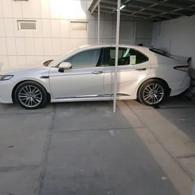 Toyota Camry 2018