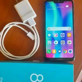 Honor 8C 4/32