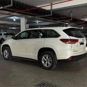 Toyota Highlander 2018