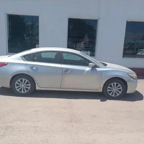 Nissan Altima 2017