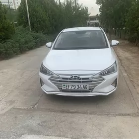 Hyundai Elantra 2019