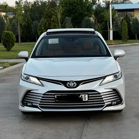 Toyota Camry 2023