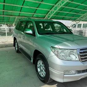 Toyota Land Cruiser 2011