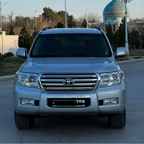 Toyota Land Cruiser 2010