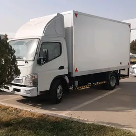 Mitsubishi Canter 2025