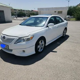 Toyota Camry 2010