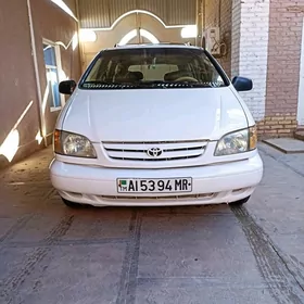 Toyota Sienna 1998