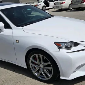 Lexus IS 2017