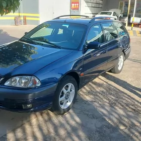 Toyota Avensis 2002
