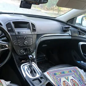 Opel Insignia 2011