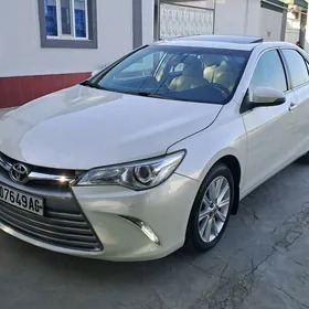 Toyota Camry 2016