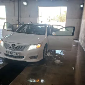 Toyota Camry 2010